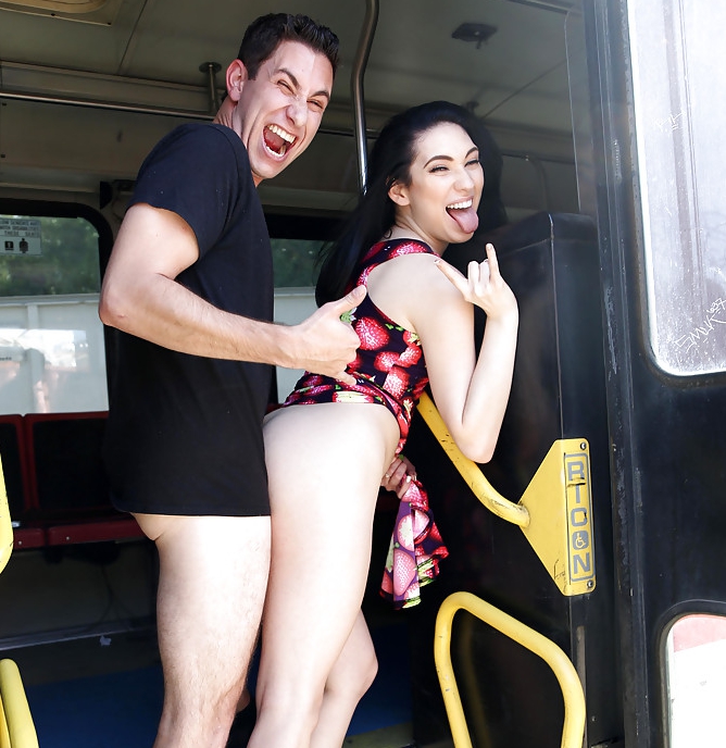 Секс в автобусе